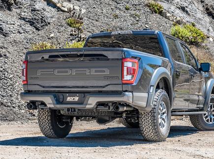 Borla Edelstahl Duplex Sportauspuff-Komplettanlage ab Kat Ford F-150 Raptor R ab 2021 je 114mm rund scharfkantig abgeschrägt aus Carbon
