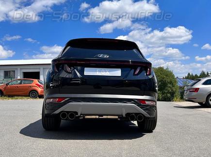 Fox Edelstahl Duplex Sportauspuff-Komplettanlage ab OPF Hyundai Tucson 4 Hybrid Typ NX4 je 2x100mm rund abgeschrägt in schwarz (Mod. mit großer Batterie)